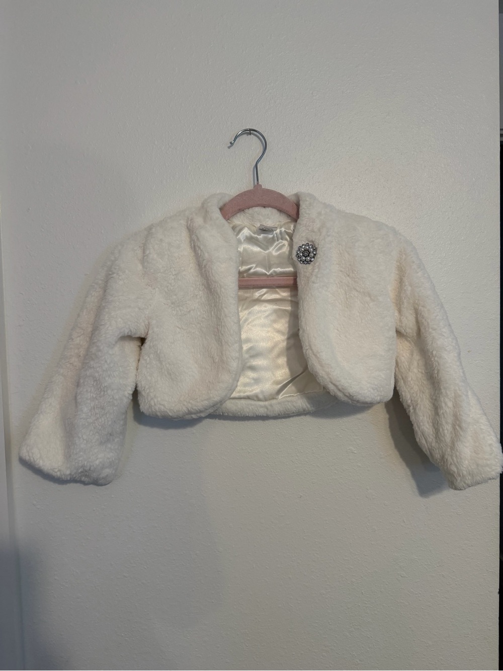 Gymboree Ivory Faux Fur Cropped Bolero with Decorative Brooch
